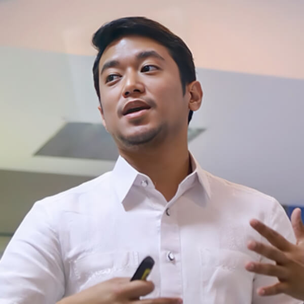 Headshot_Chowking-Philippines_Jeff-Cape