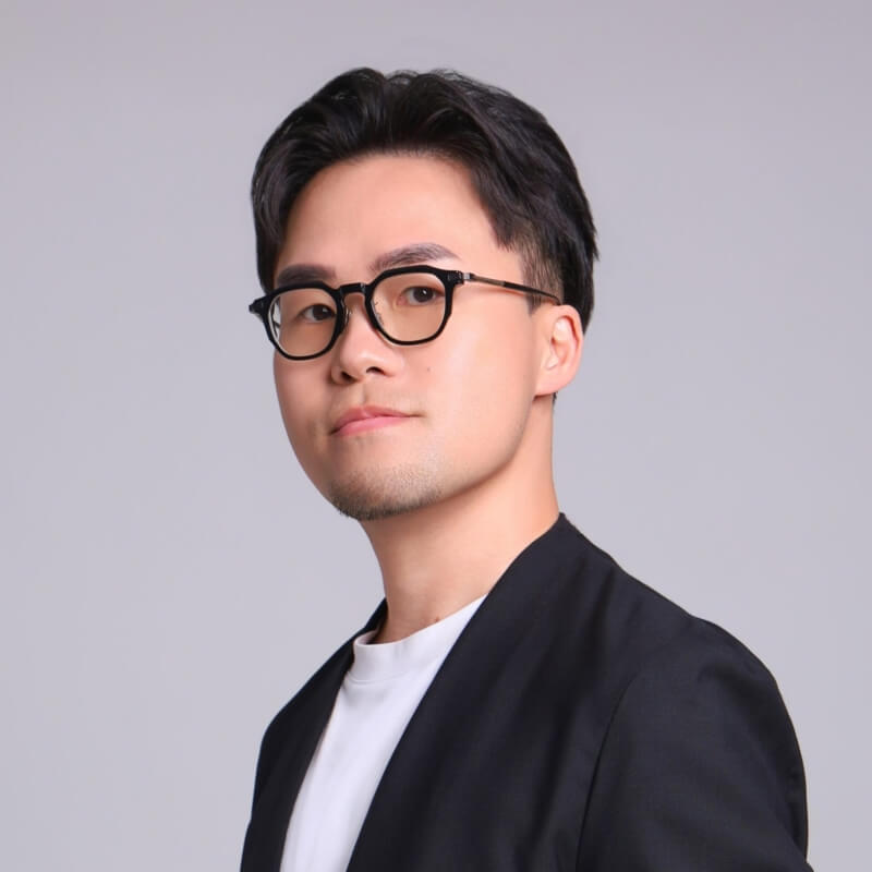Alex Lo